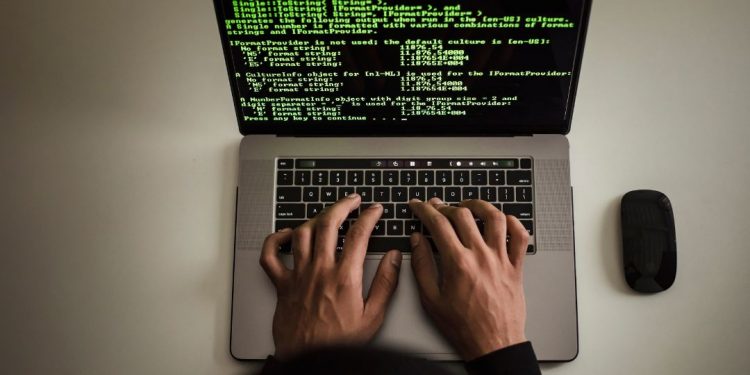 Làm nghề lập trình cần học những gì?